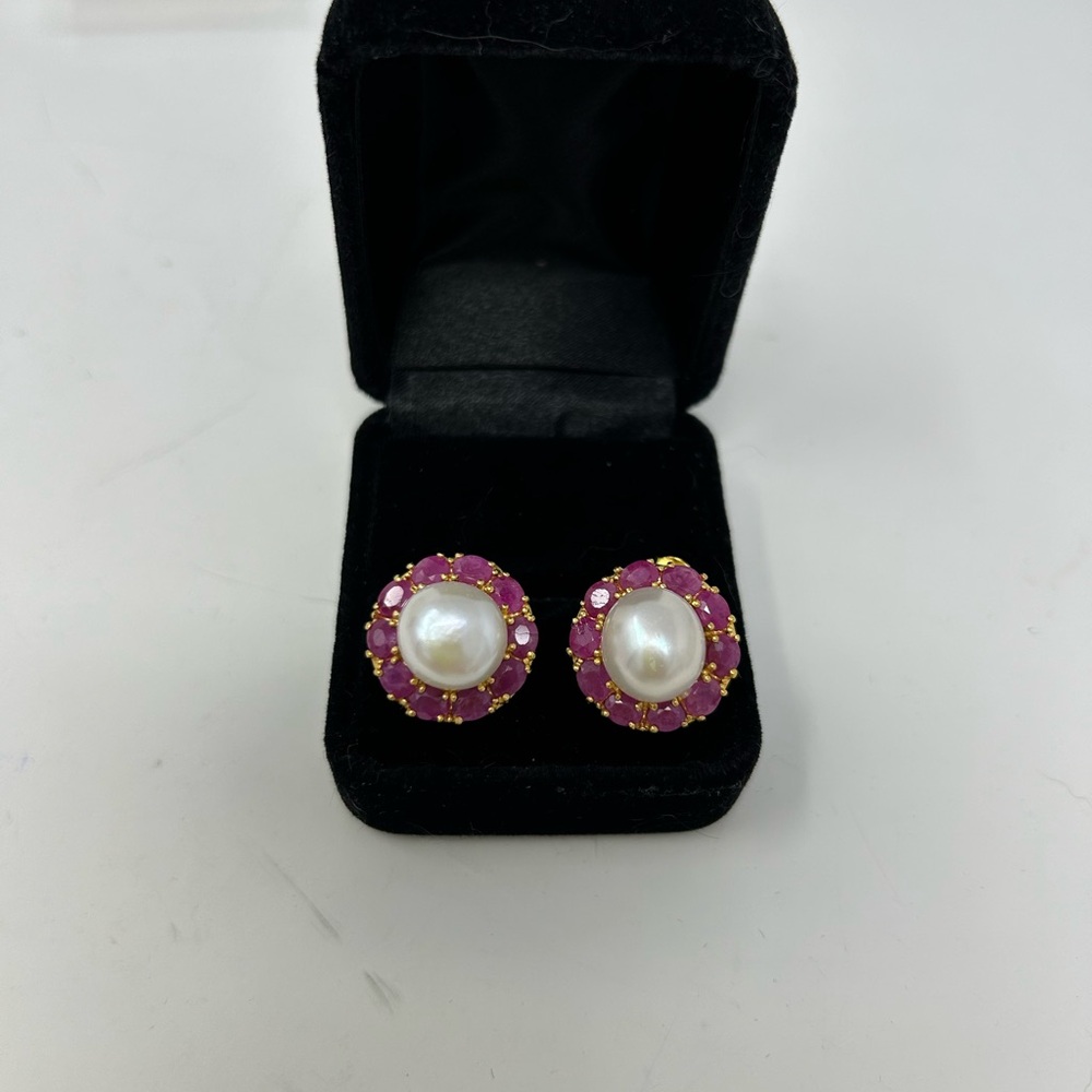 Pink and Gold Halo Stud Earrings with Pearls - Picture 3 of 5